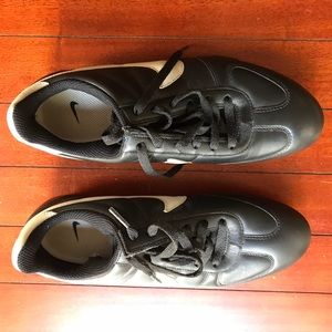 Nike Black and White Sneakers